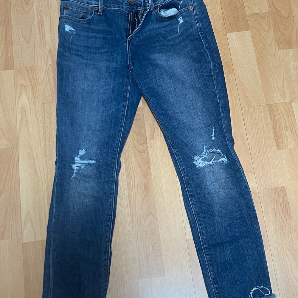 Great pair of Lucky mom jeans 👖